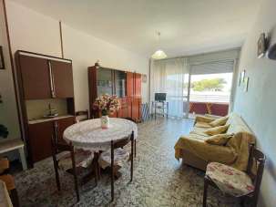 Rent Four rooms, Follonica