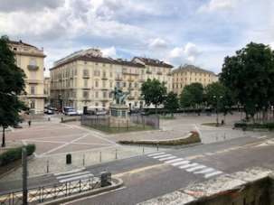Huur Multivani, Torino