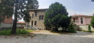 Loyer Palazzo , Somma Lombardo