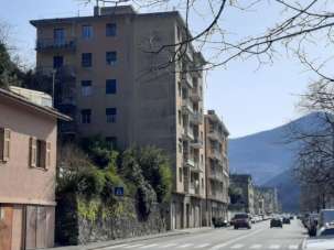 Vendita Pentavani, Genova