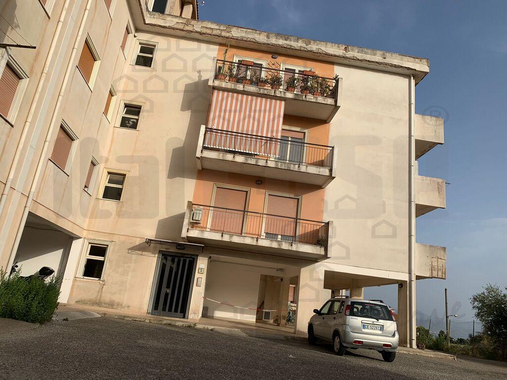 Venta Cuatro habitaciones, Messina foto