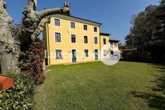 Sale Villa, Lucca