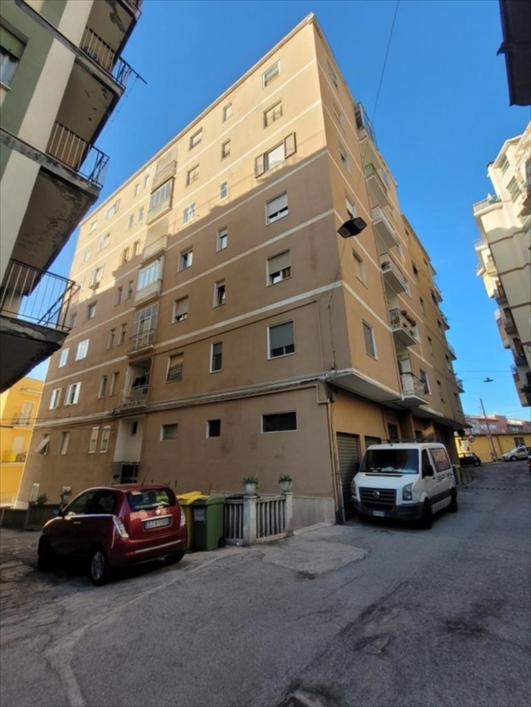 Appartamento Via Sinibaldo Baroncini, 16 Madonna degli Angeli quadrilocale 155mq