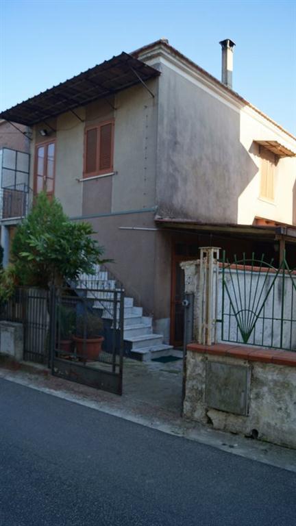Casa Semindipendente Via Giardino 7 vani 105mq