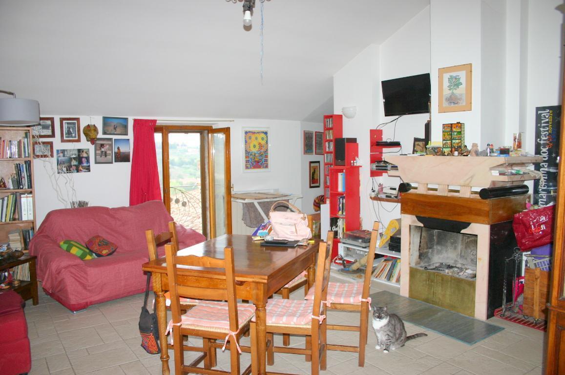 Sale Appartamento, Siena foto