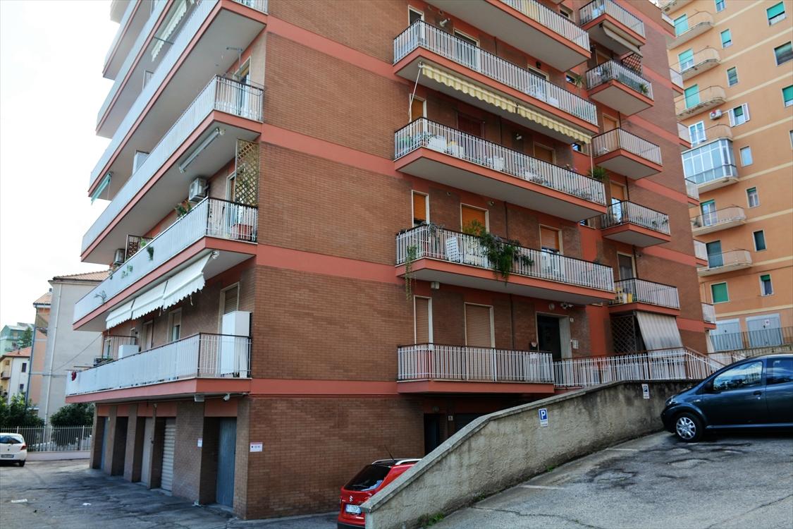 Appartamento Via dei Martiri Lancianesi 89 Centro storico quadrilocale 90mq