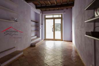 Rent Two rooms, Rufina
