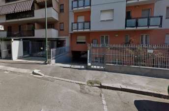 Sale Garage and parking spaces, Sesto San Giovanni