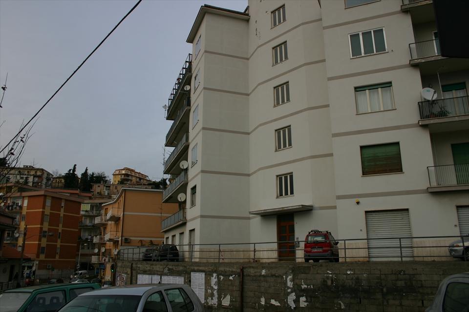 Appartamento Via Brigata Maiella Periferia 5 vani 180mq