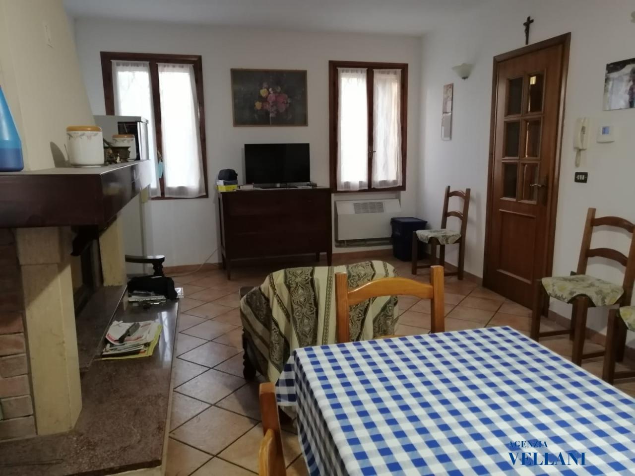 casa indipendente in vendita a Correggio in zona Mandrio