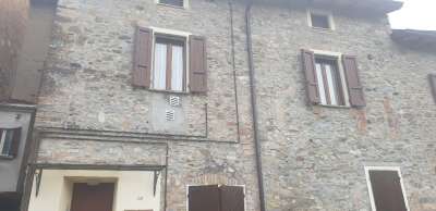 Sale Two rooms, Medesano