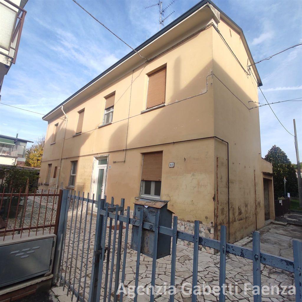 Venta Casa Indipendente, Faenza foto