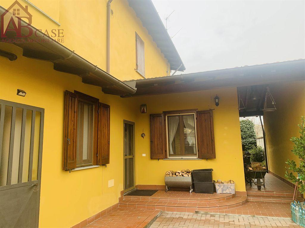 Vendita Villa bifamiliare, Gambolo foto