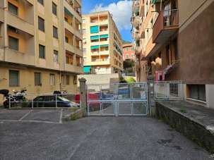 Vendita Locali commerciali, Genova