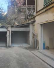 Vendita Garage , Genova