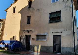 Sale Four rooms, Capannori