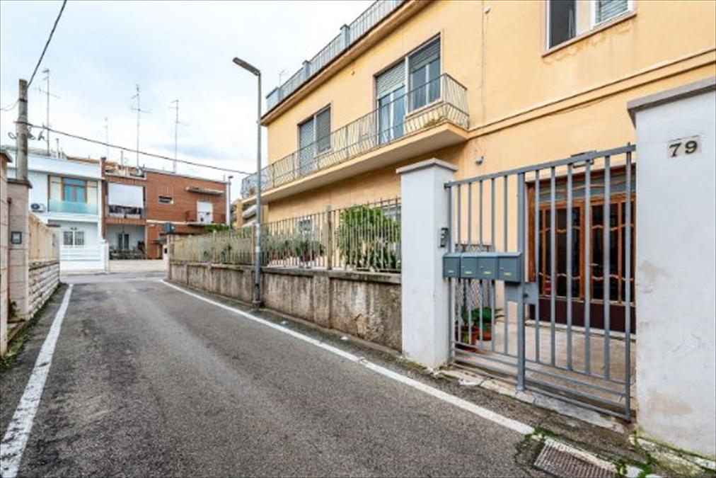 Appartamento Via Padova, 79 CARBONARA trilocale 101mq