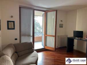 Rent Four rooms, Monza