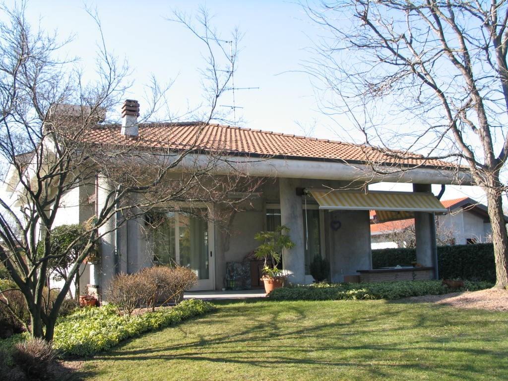 Verkauf Villa bifamiliare, Fagnano Olona foto