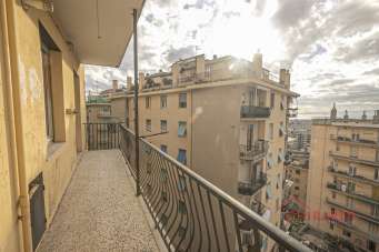 Vente Quatre chambres, Genova