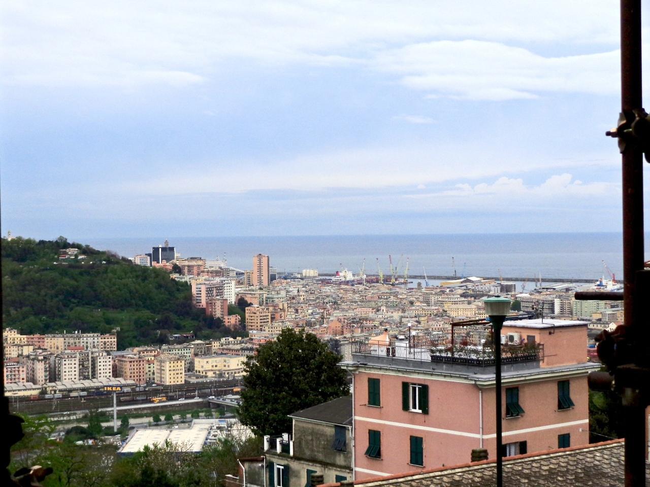 Venta Esavani, Genova foto