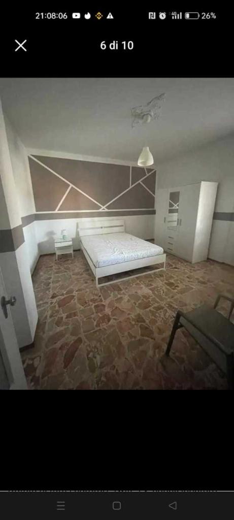 Renta Cuatro habitaciones, Parma foto
