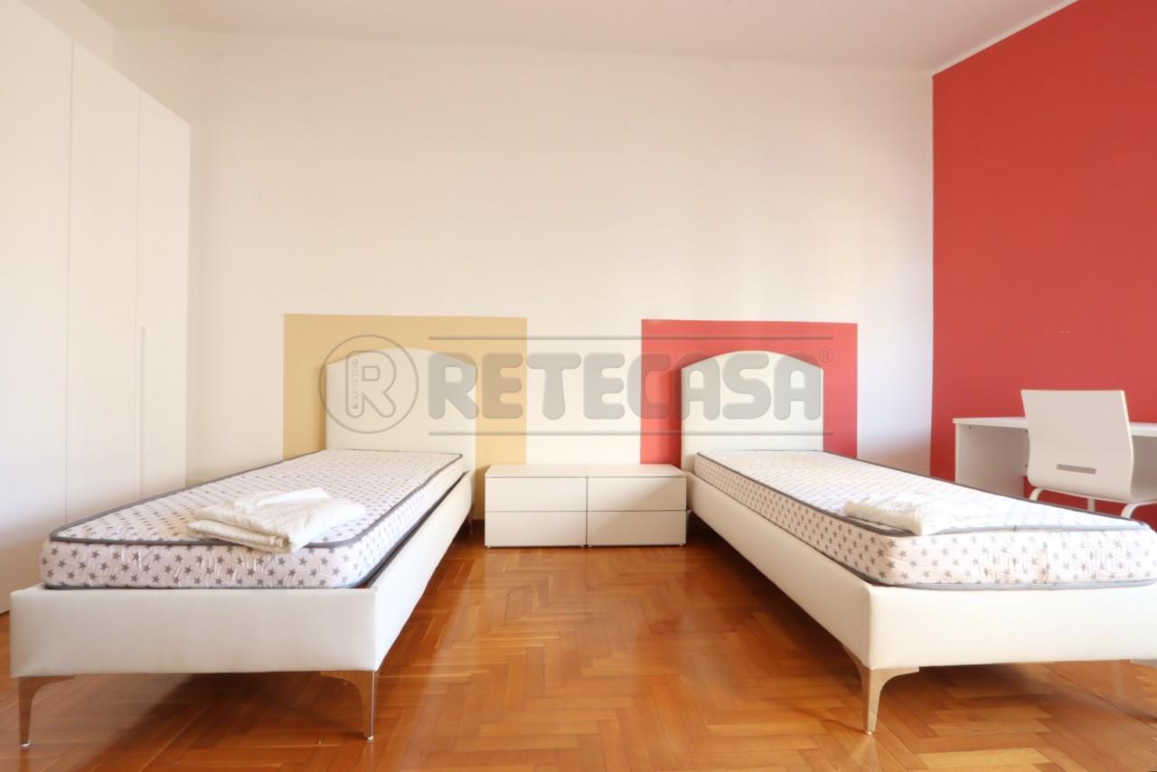 Rent Rooms and rooms for rent, Vicenza foto