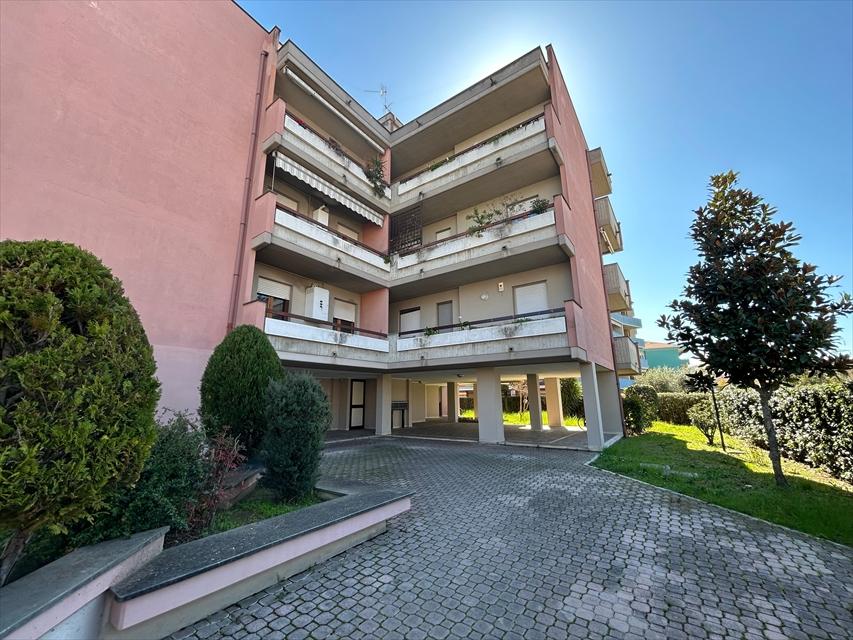 Appartamento via roma 18 Sambuceto centro quadrilocale 112mq
