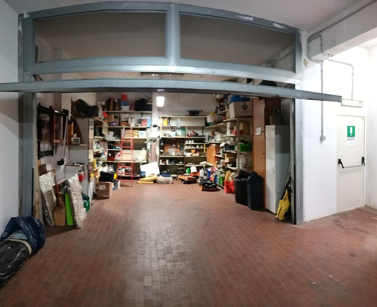 Vendita Garage , Genova foto