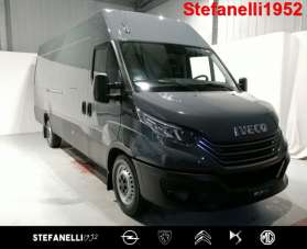 IVECO Daily Diesel 2022 usata