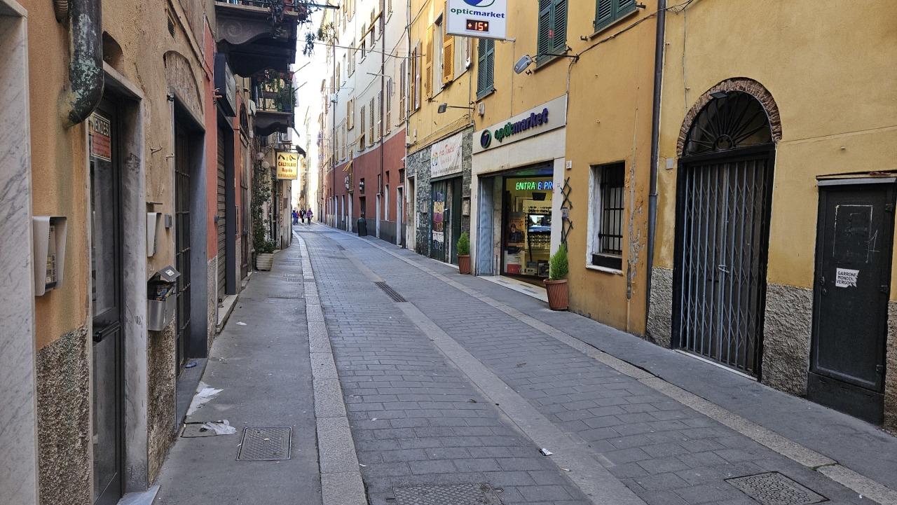 Vendita Monovano, Genova foto