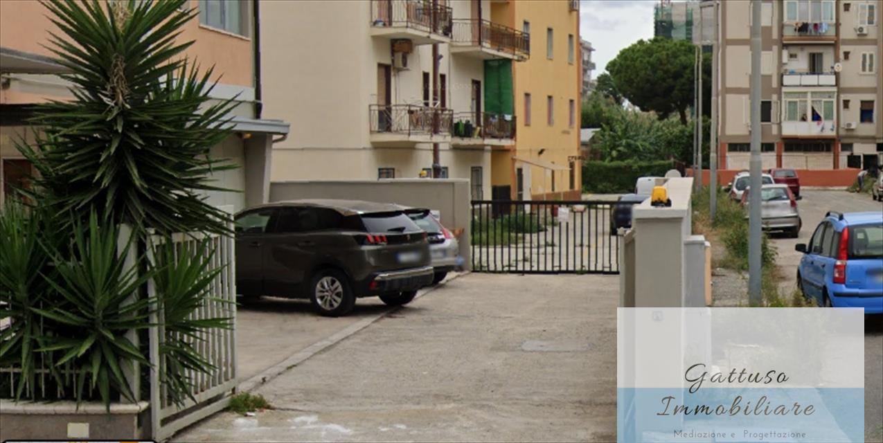 Rent Posto auto, Reggio di Calabria foto