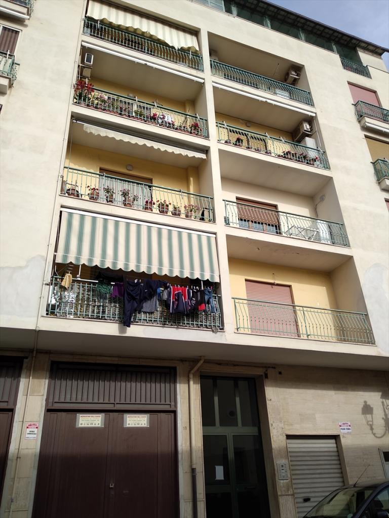 Appartamento Via Tredici italiani Semi-centro 120mq
