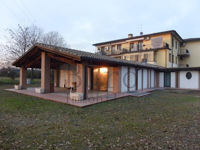 Sale Pentavani, Parma foto