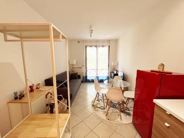 Rent Two rooms, Fano foto