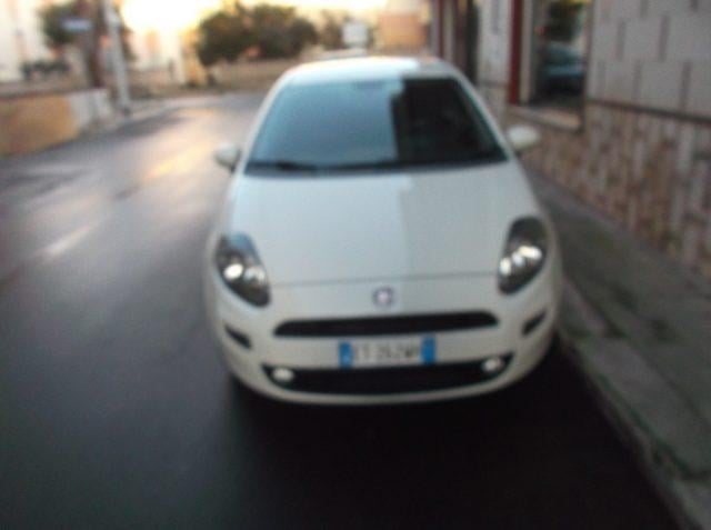 FIAT Punto Benzina/Metano 2014 usata, Taranto foto