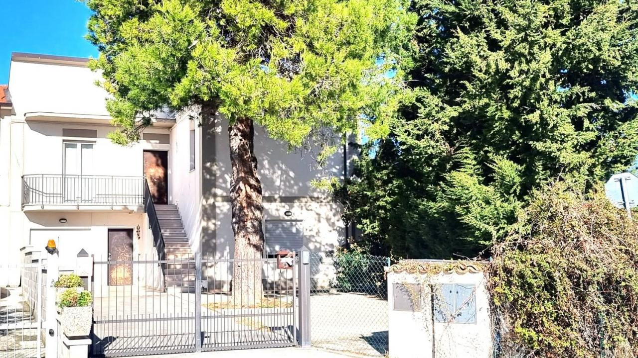 Sale Villa, Montesilvano foto