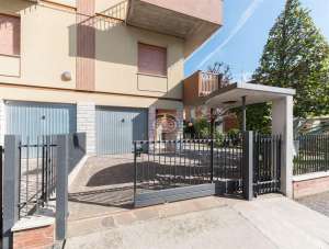 Verkauf Villa bifamiliare, Cesena