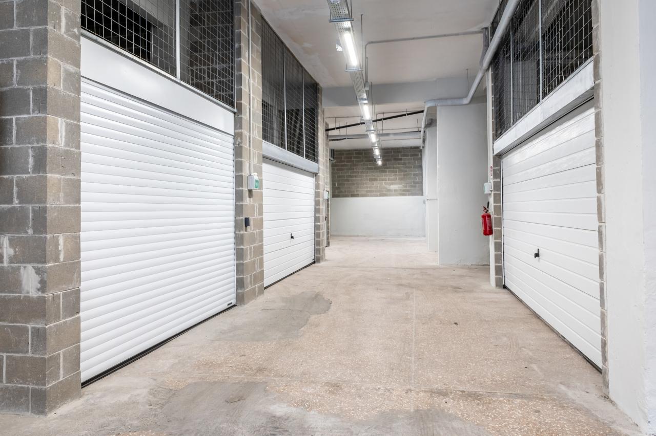 Garage Borgoratti monolocale 15mq