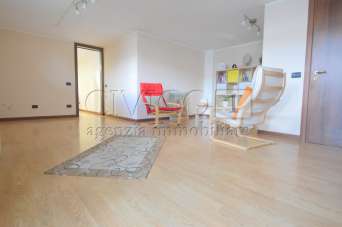 Rent Two rooms, Rubano