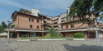 Sale Four rooms, Seregno