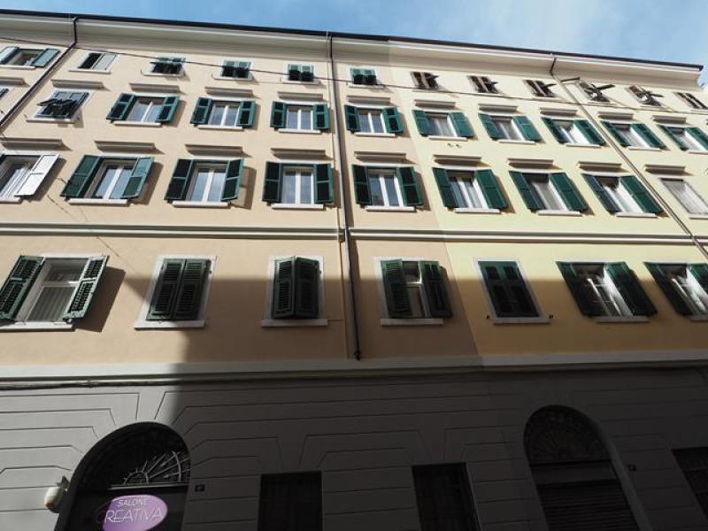 Rent Two rooms, Trieste foto