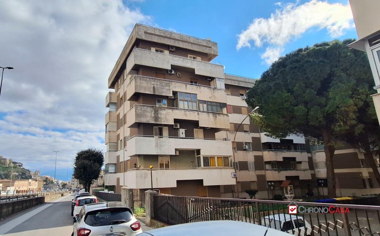 Sale Appartamento, Messina foto