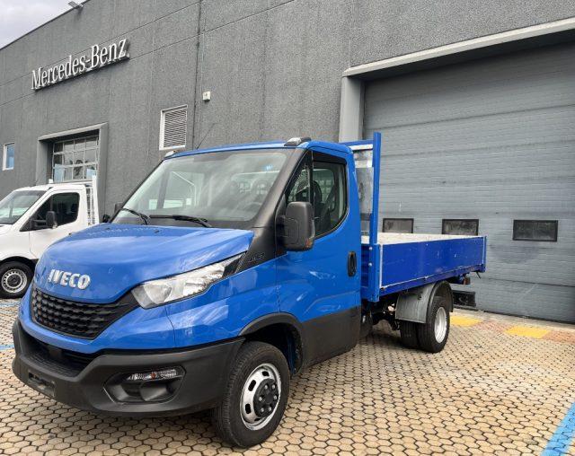 IVECO Daily Diesel 2021 usata foto