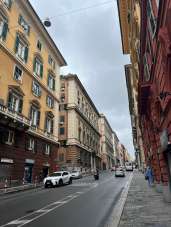 Vendita Eptavani, Genova