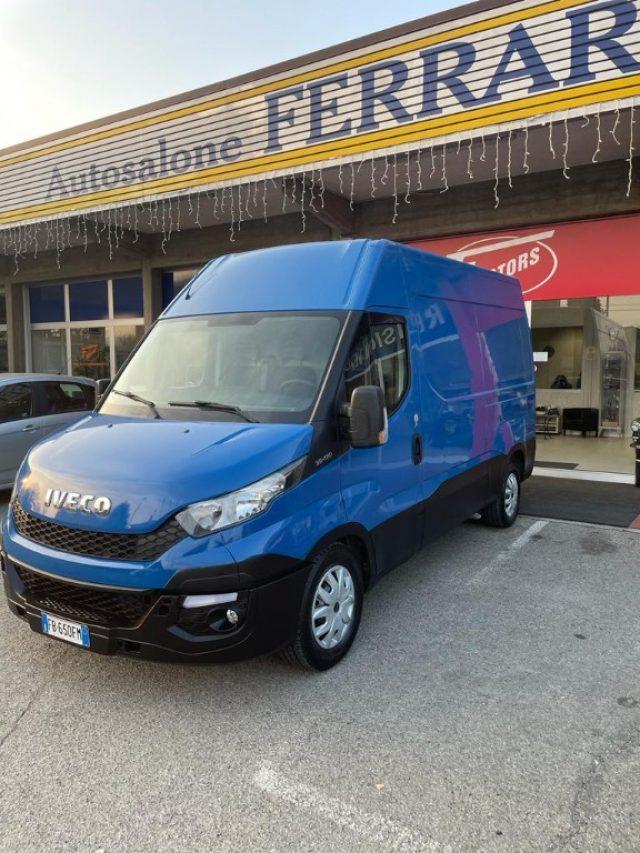 IVECO Daily Diesel 2015 usata foto