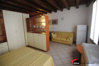 Rent Roomed, Thiene