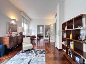 Renta Cuatro habitaciones, Modena