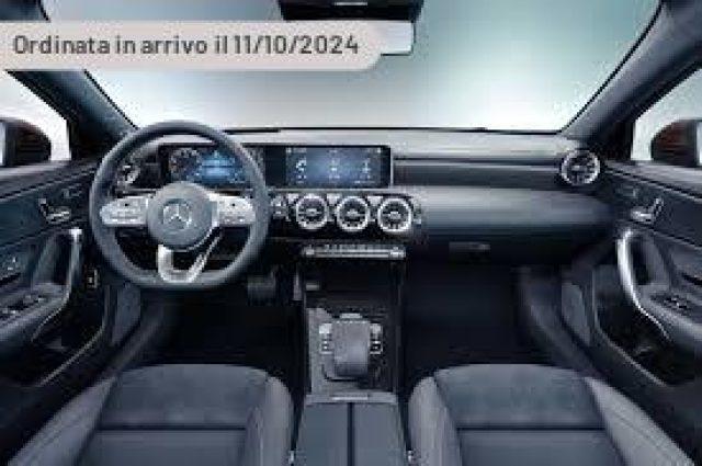 MERCEDES-BENZ A 200 Automatic 4p. AMG Line Premium Plus Elettrica/Benzina