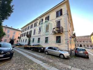 Loyer Appartamento, Pavia